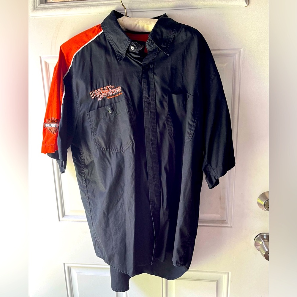 Harley Davidson Men’s Large Shirt